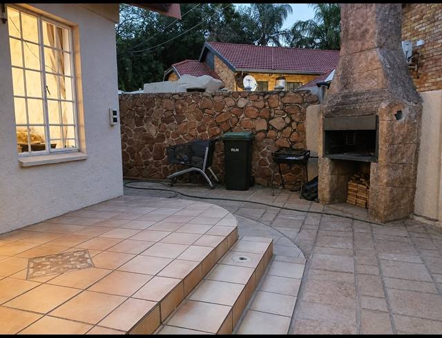 3 BEDROOM HOUSE FOR SALE IN SAFARI GARDENS